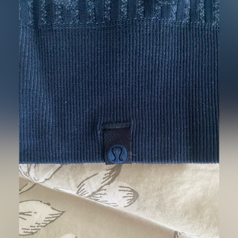 Lululemon Pullover